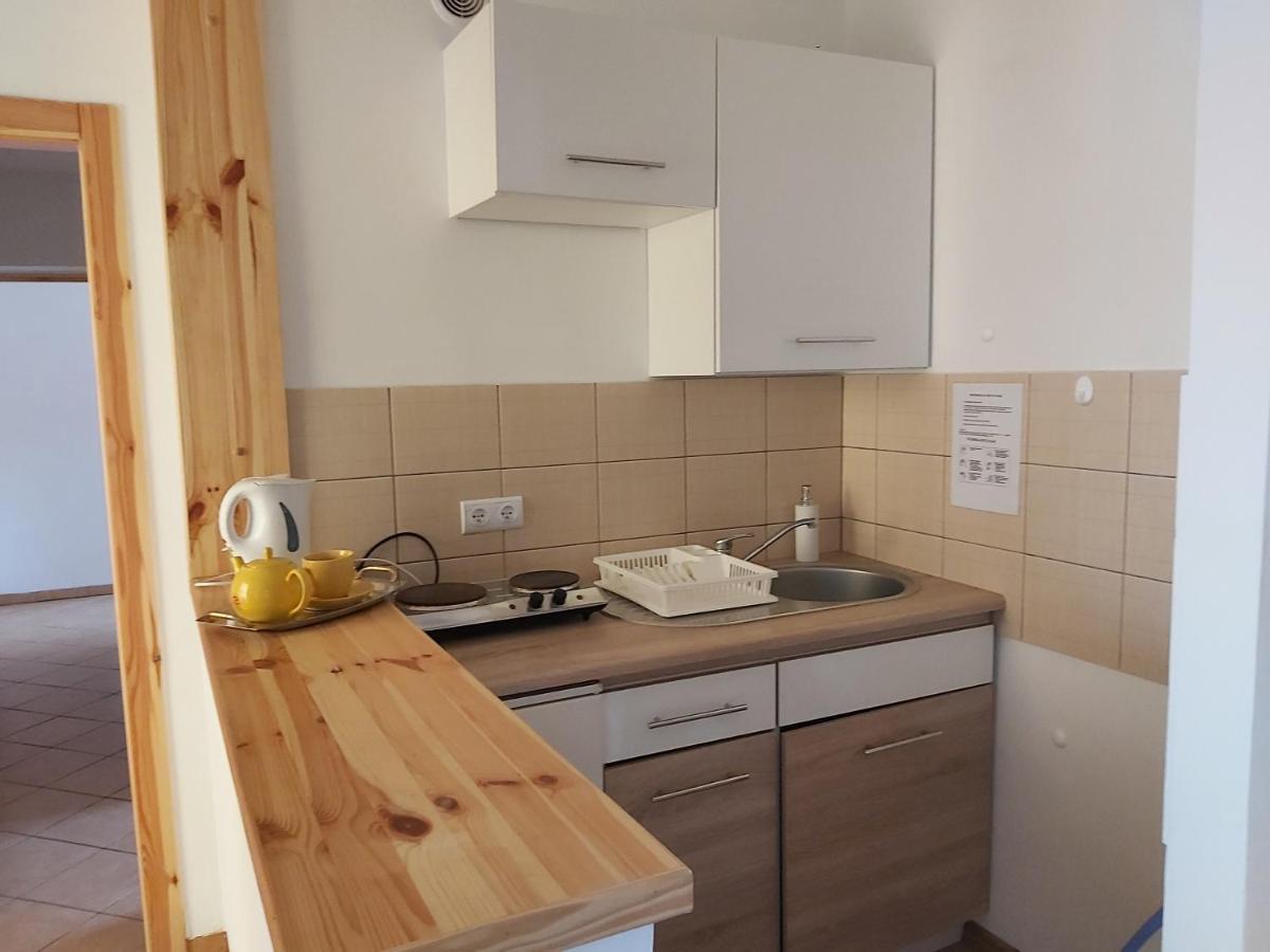Pokoje Goscinne Anna Łeba Esterno foto